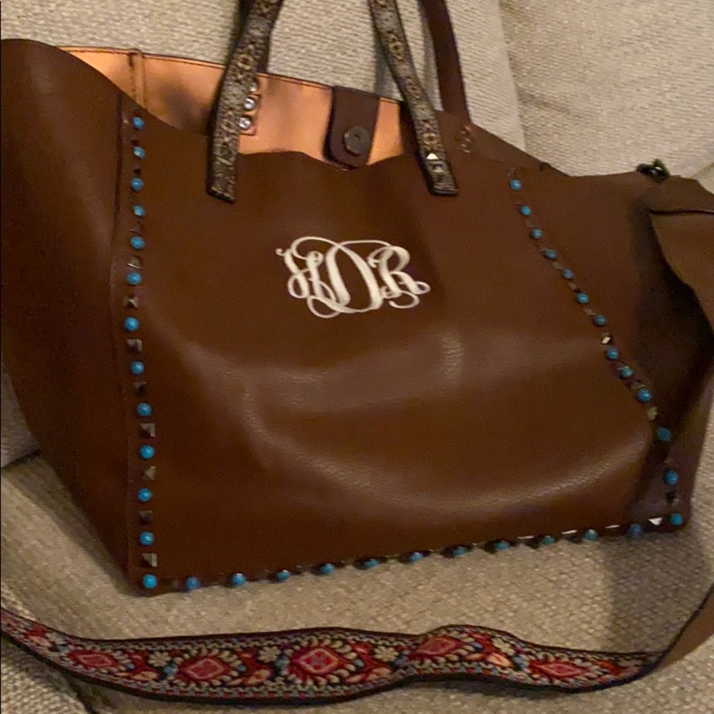 Beautiful vegan leather purse!